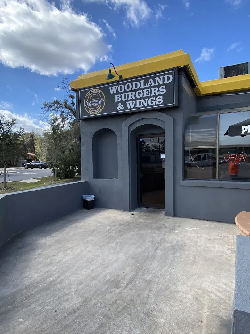 Woodland Burgers & Wings Palatka